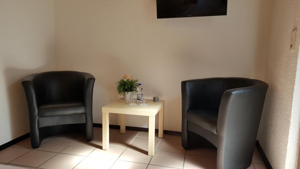 Restaurant&Hotel Exquisite Bobenheim am Berg Extérieur photo